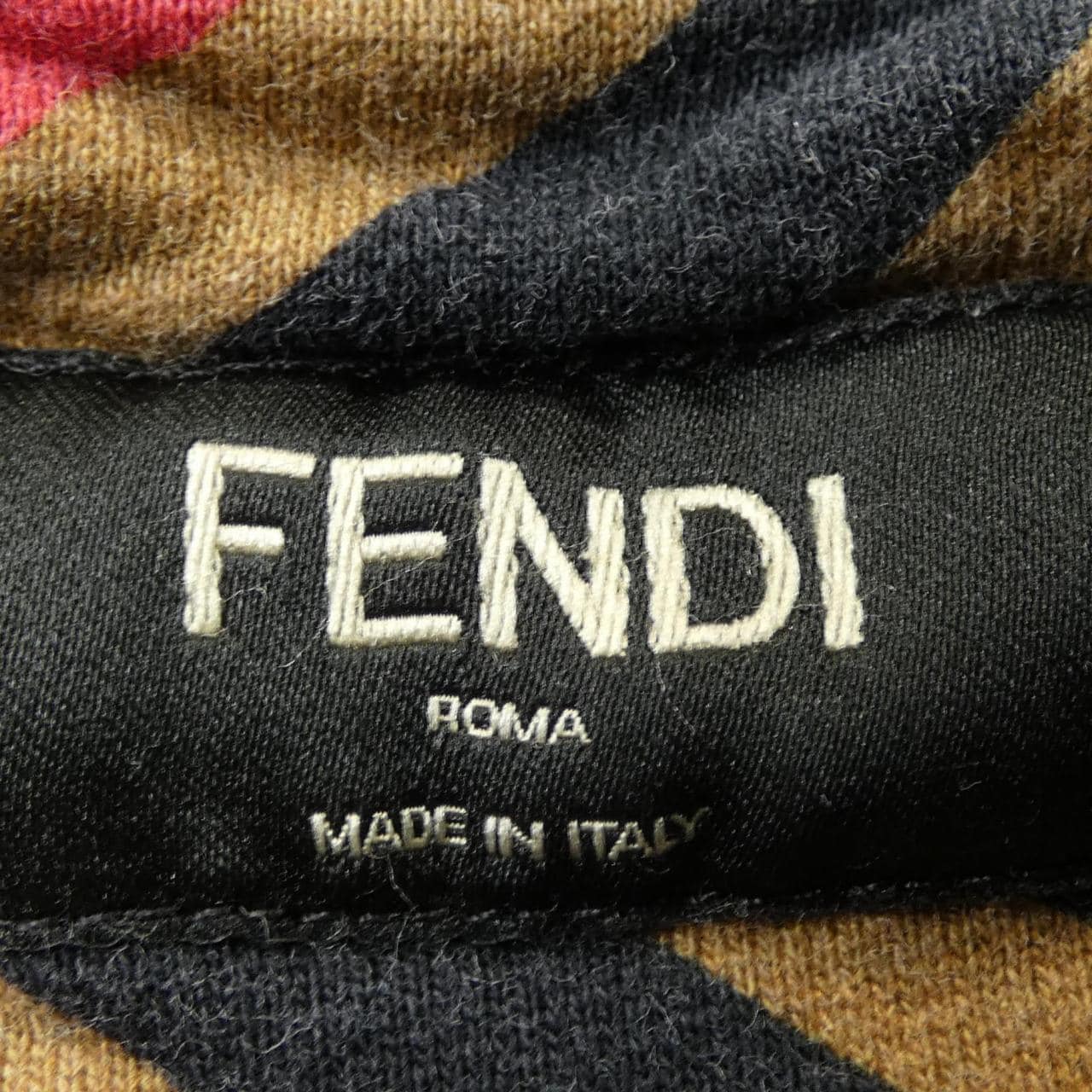 フェンディ FENDI FY0944 A7A9 スウェット