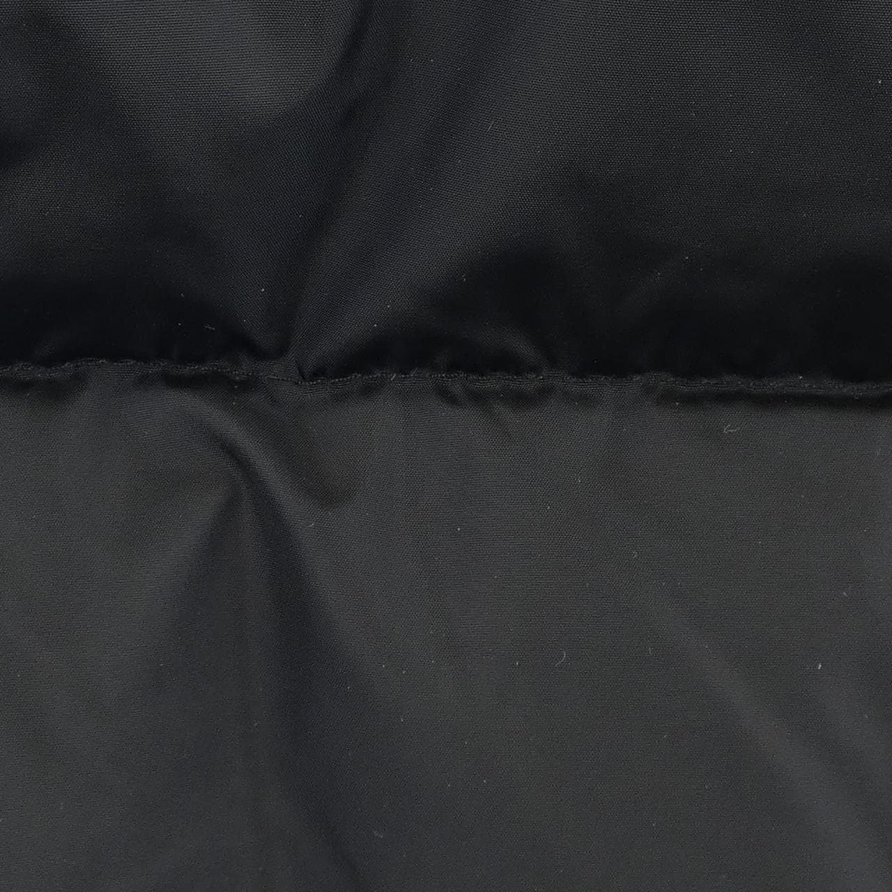 モンクレール MONCLER ダウンジャケット