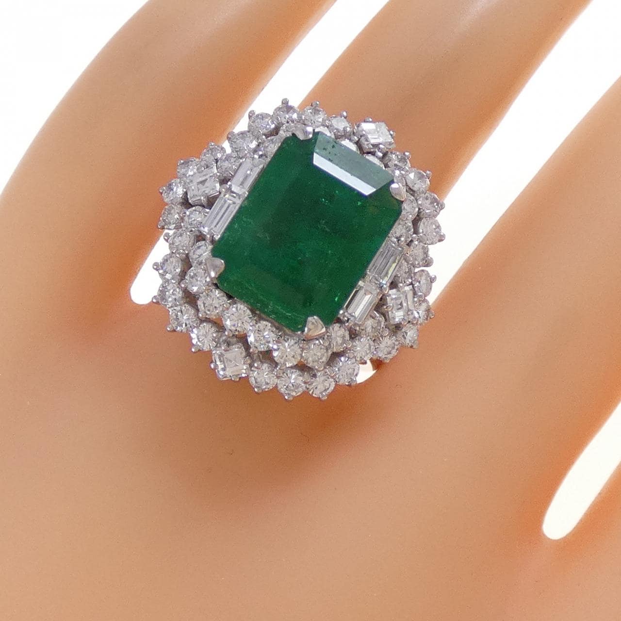 PT900 エメラルド リング 4.80CT