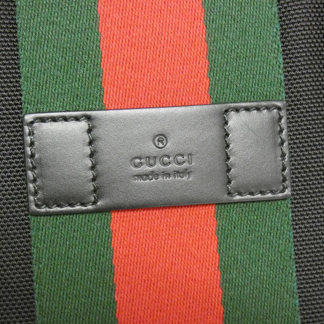 Gucci 630923 KWT7N包