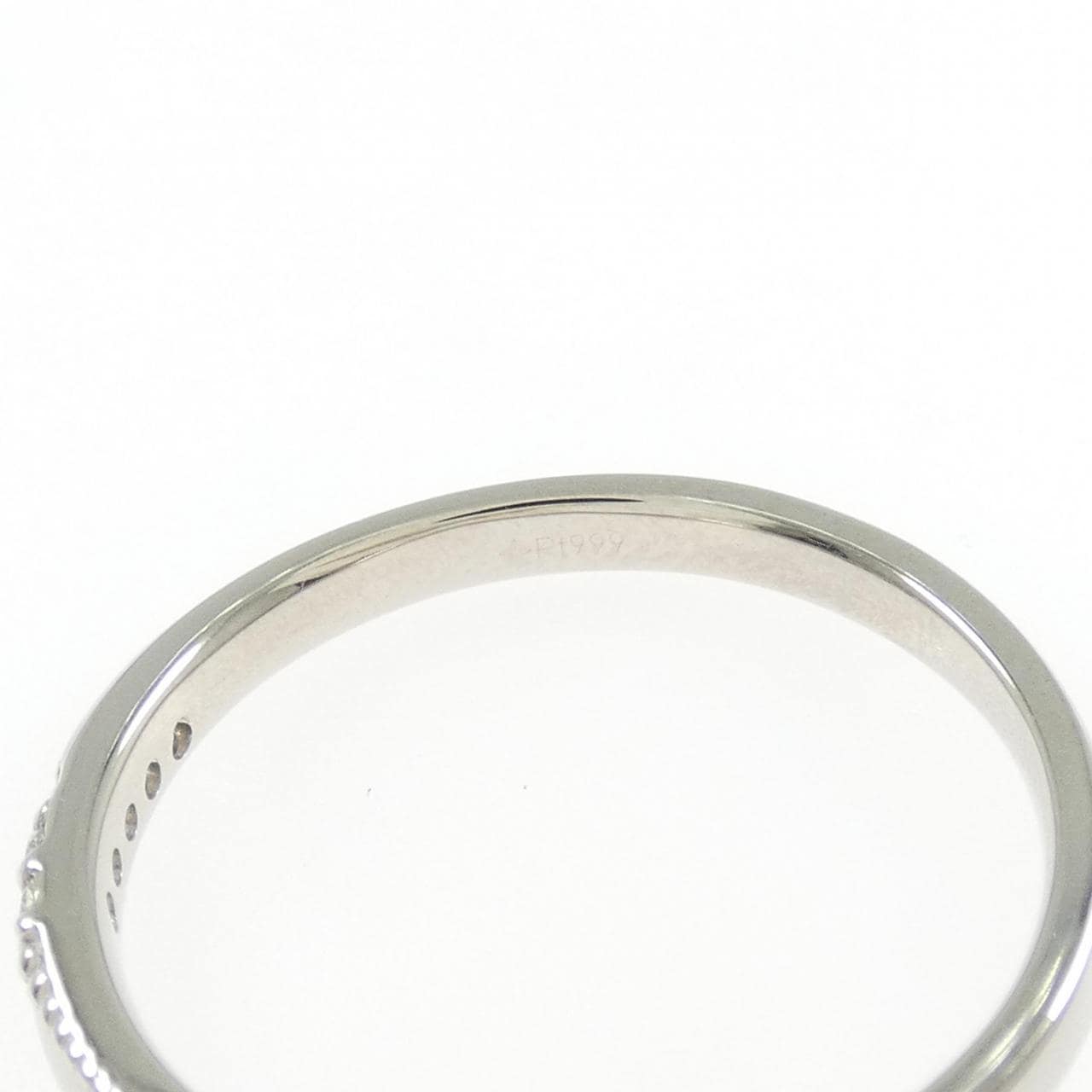 ジーエスティービー ダイヤモンド リング 0.05CT