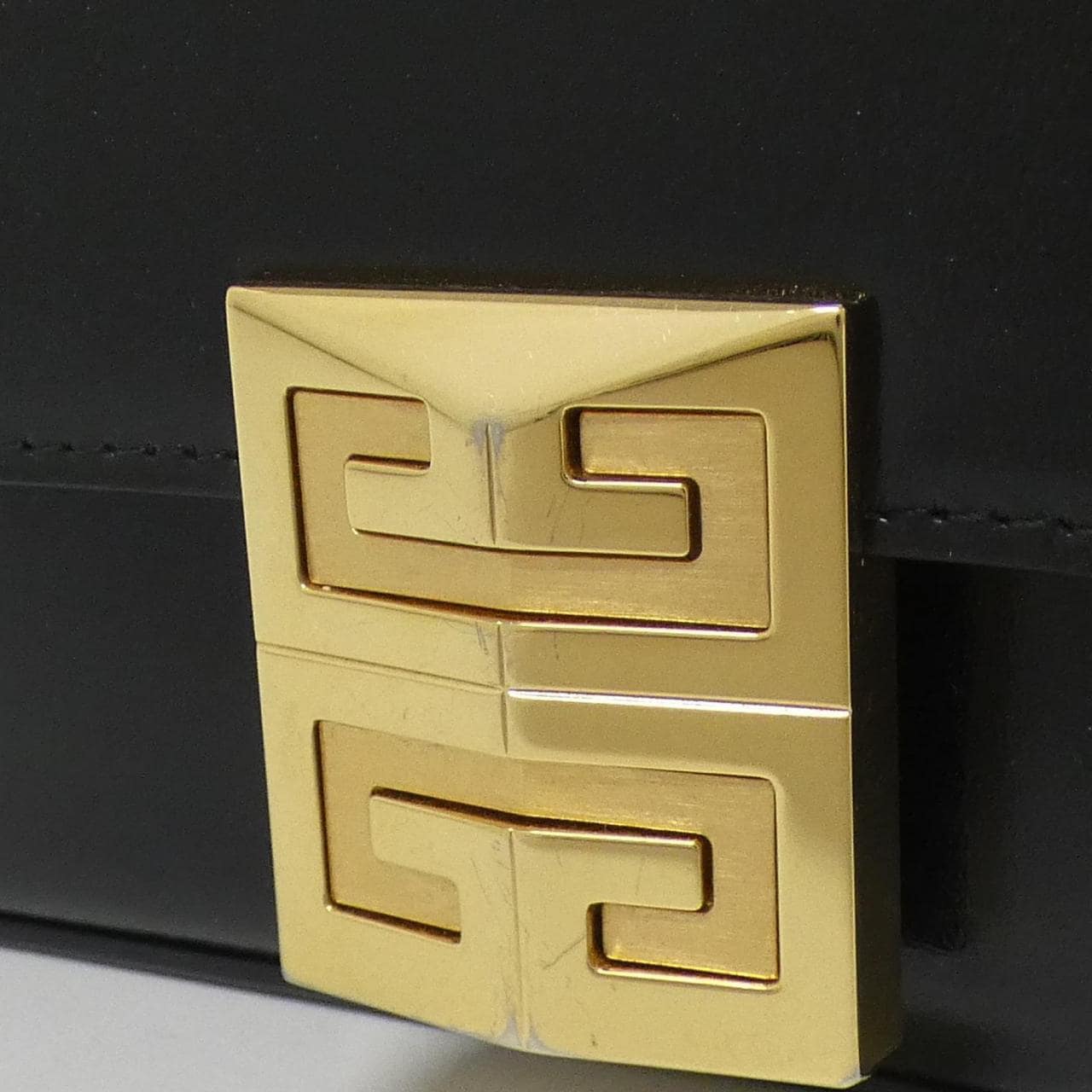 ジバンシー 4G スモール BB50HDB15T ショルダーバッグ