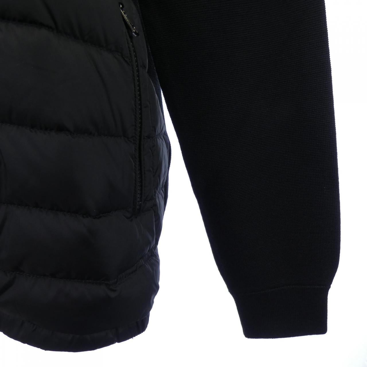 【新品】モンクレール MONCLER 20919B50700 ダウンジャケット
