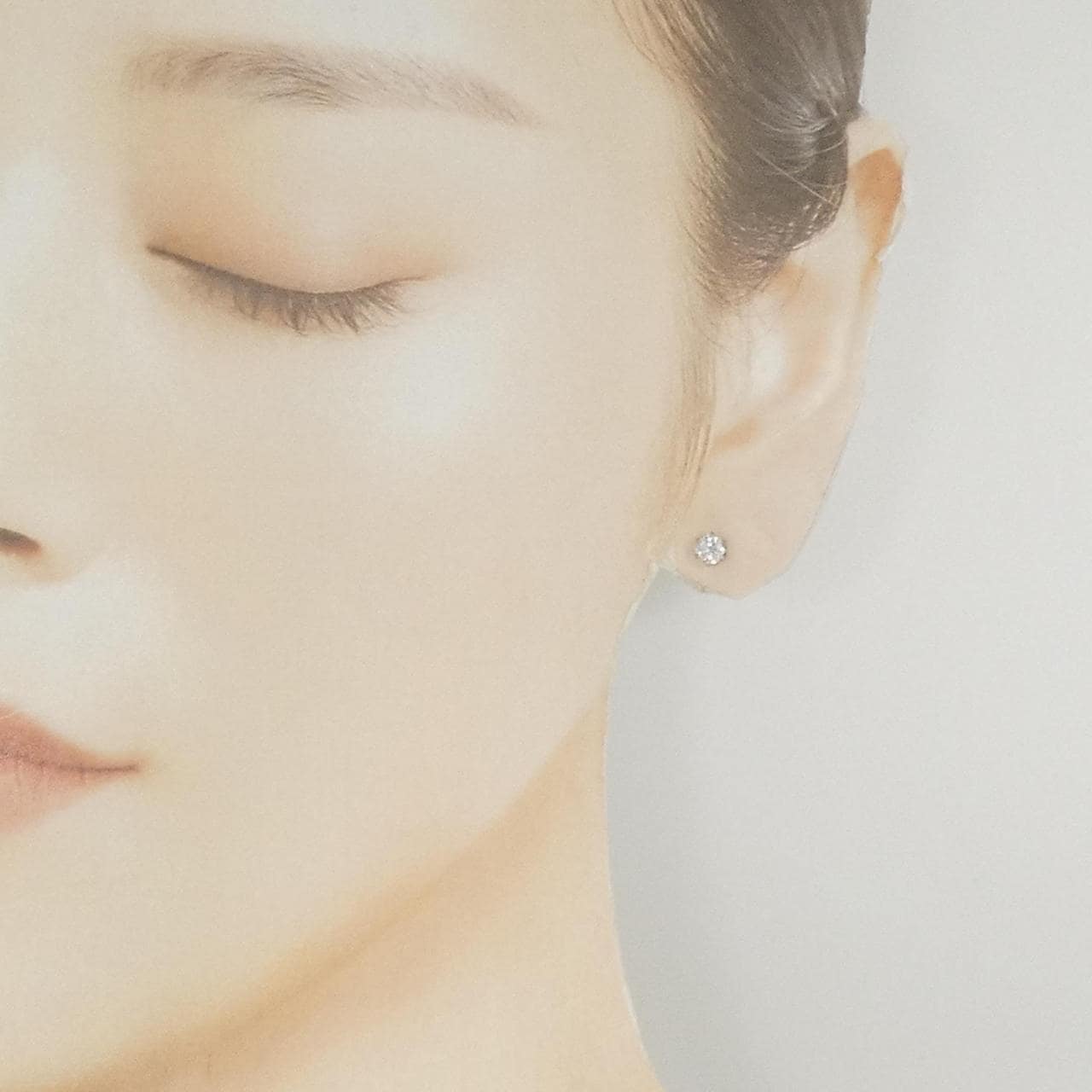 PT900 ソリティア ダイヤモンド ピアス 0.54CT