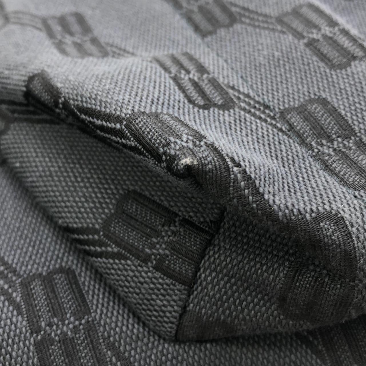 バレンシアガ SIGNATURE MEDIUM BACKPACK 713044 210HH リュックサック