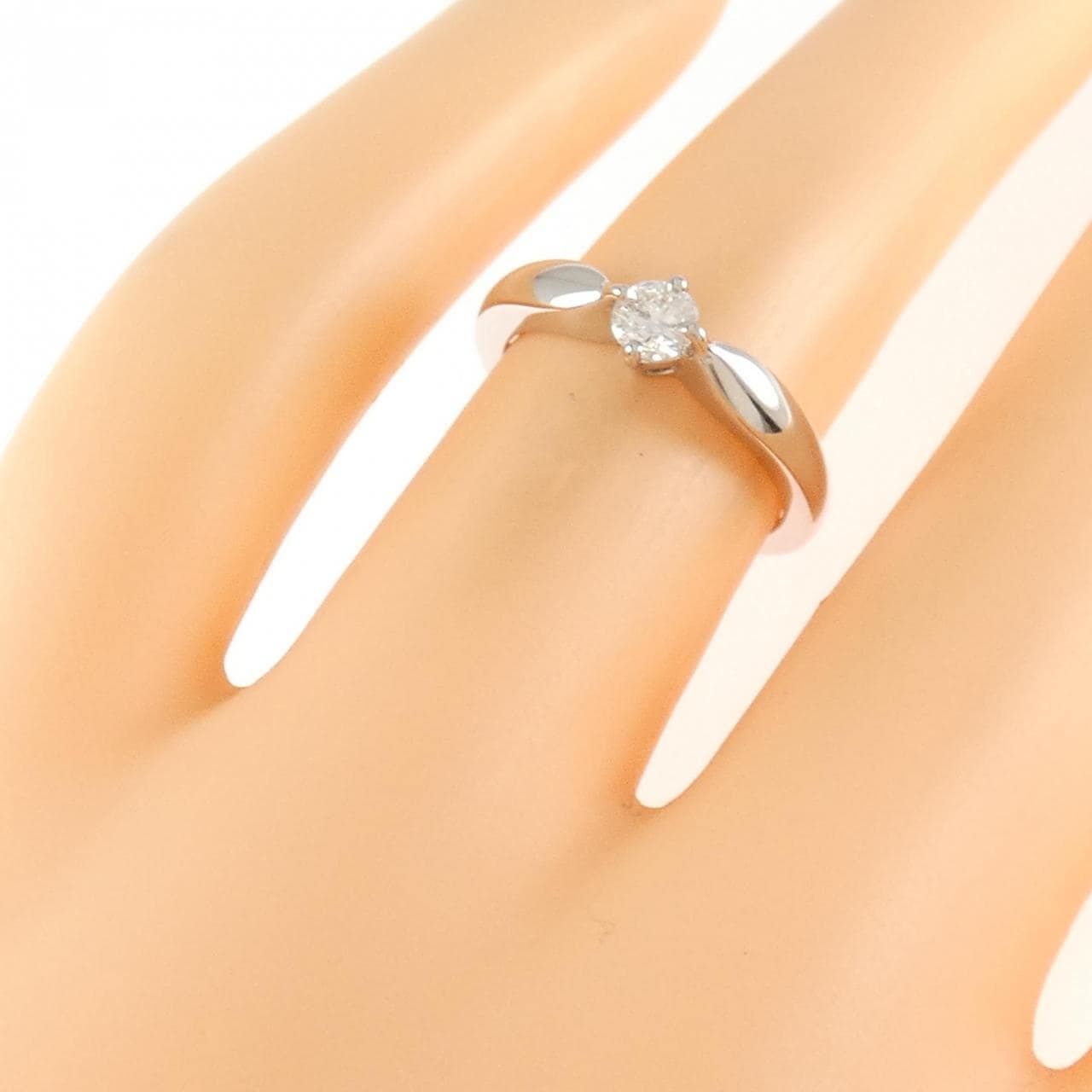 ブルガリ デディカータ ア ヴェネチア リング 0.19CT E VS1 EXT