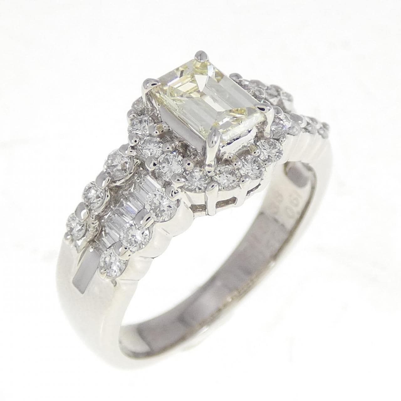 PT ダイヤモンド リング 0.529CT