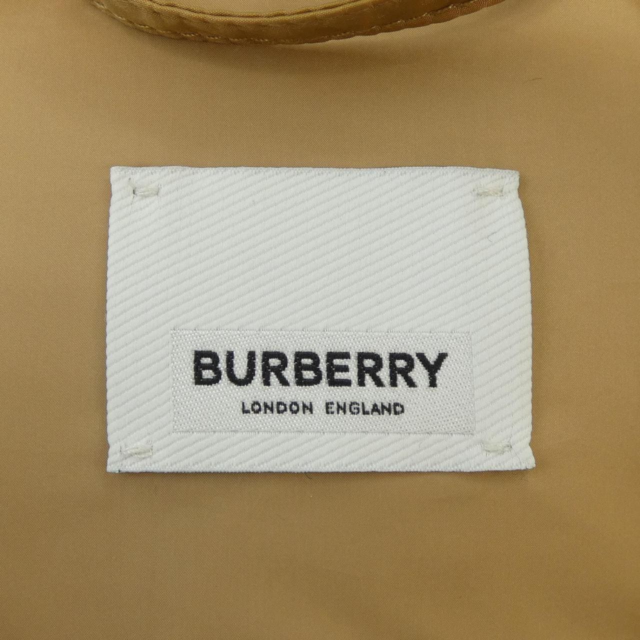 バーバリー BURBERRY ダウンジャケット