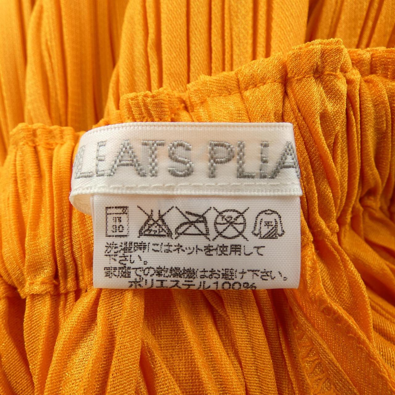 百褶PLEATS PLEASE裙子