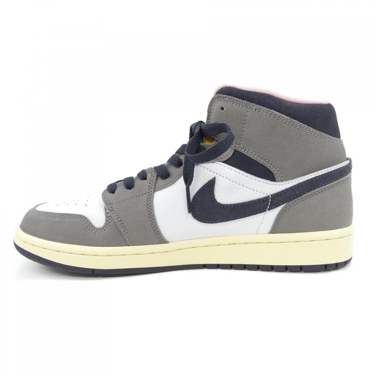 ナイキ ジョーダン NIKE JORDAN HQ2011-100 スニーカー