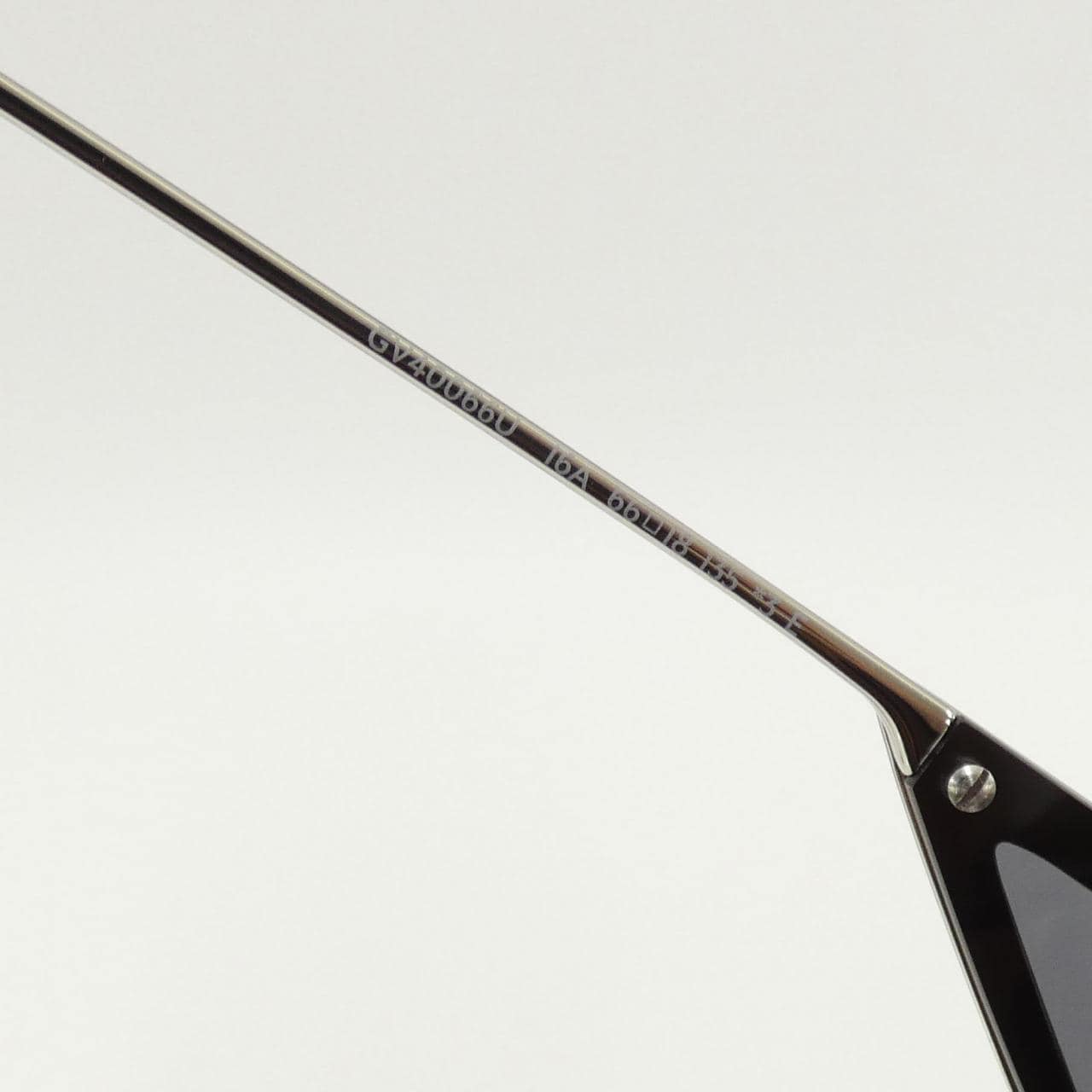 【新品】ジバンシー 40066U サングラス