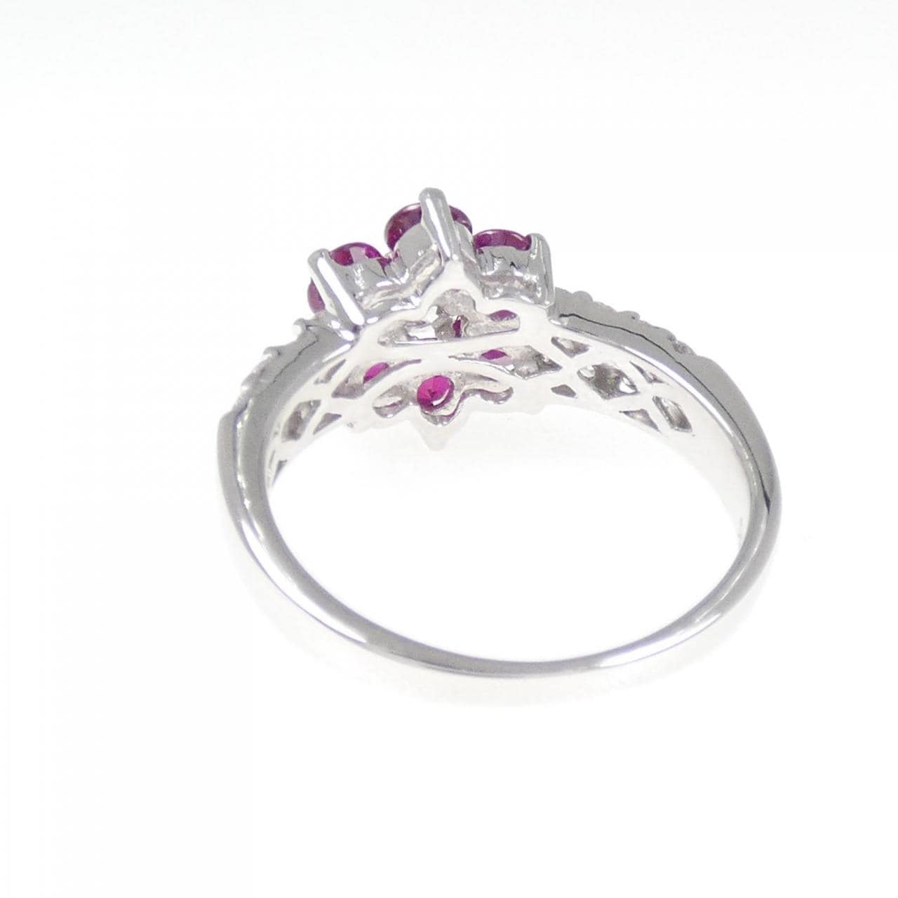 750WG フラワー ルビー リング 1.06CT