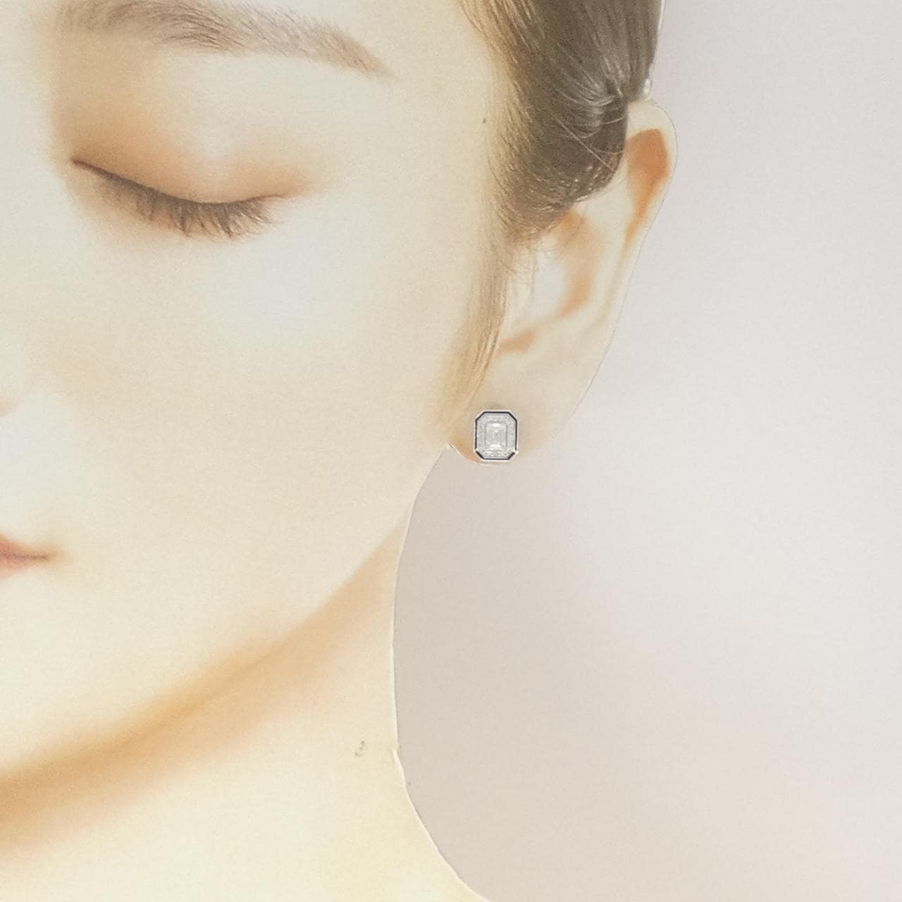 ブシュロン ヴァンドーム リズレ スタッズ ピアス 0.34CT 0.32CT E-F IF-VVS1 エメラルドカット