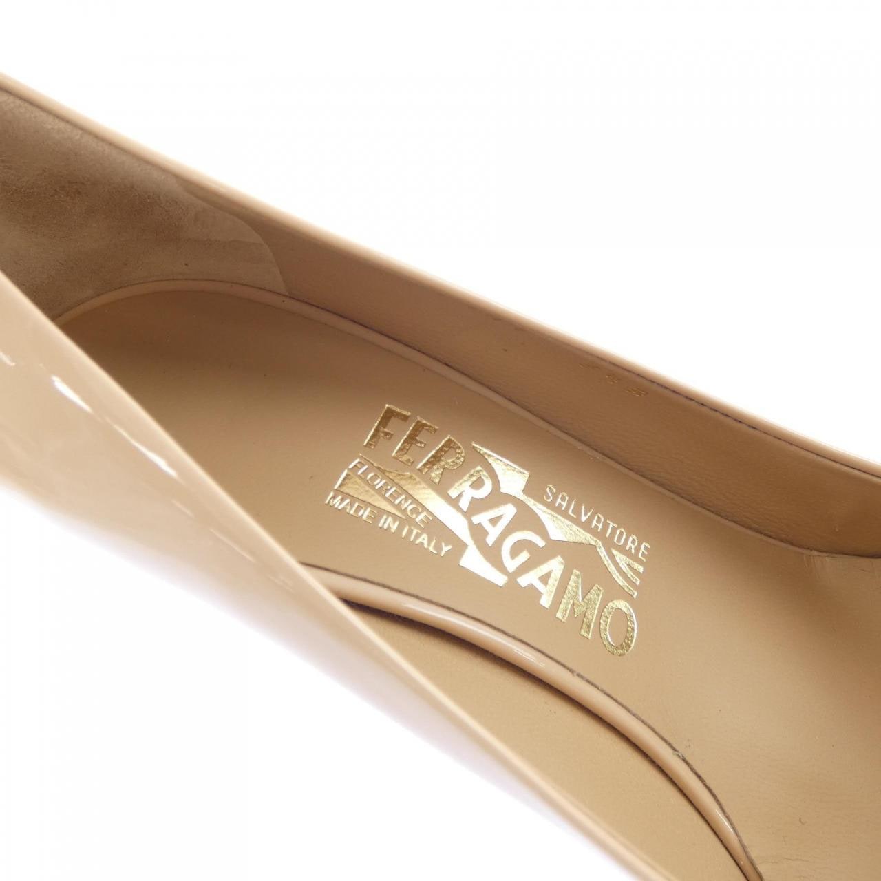 サルヴァトーレフェラガモ SALVATORE FERRAGAMO パンプス