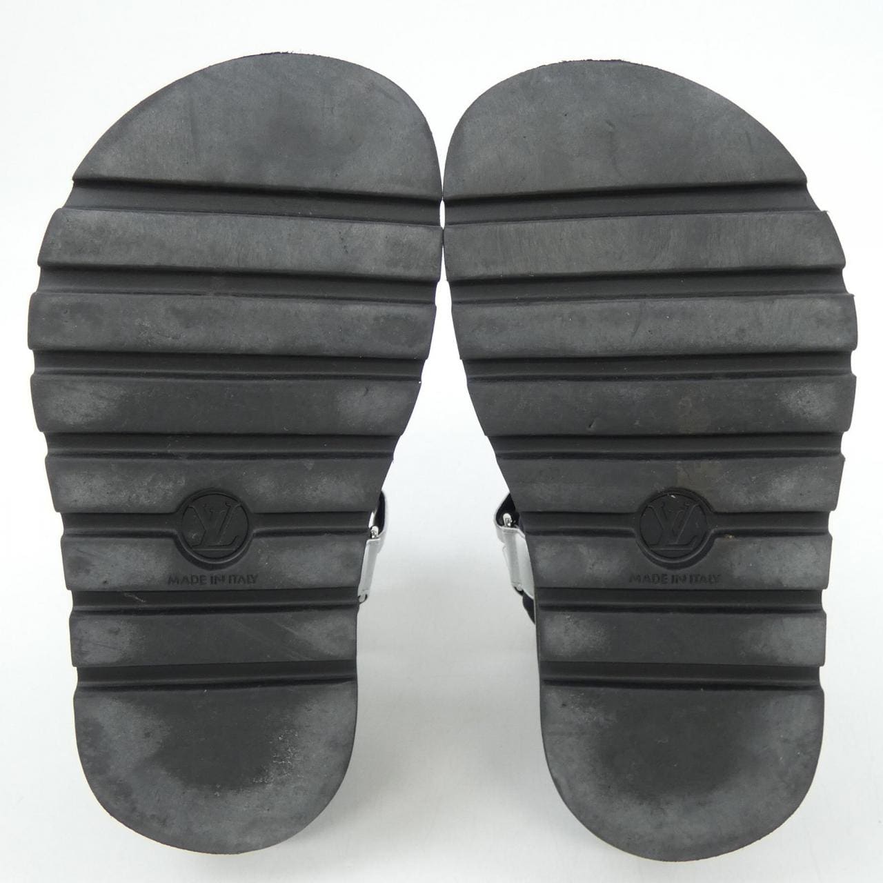 ルイヴィトン LOUIS VUITTON プールピローライン サンダル