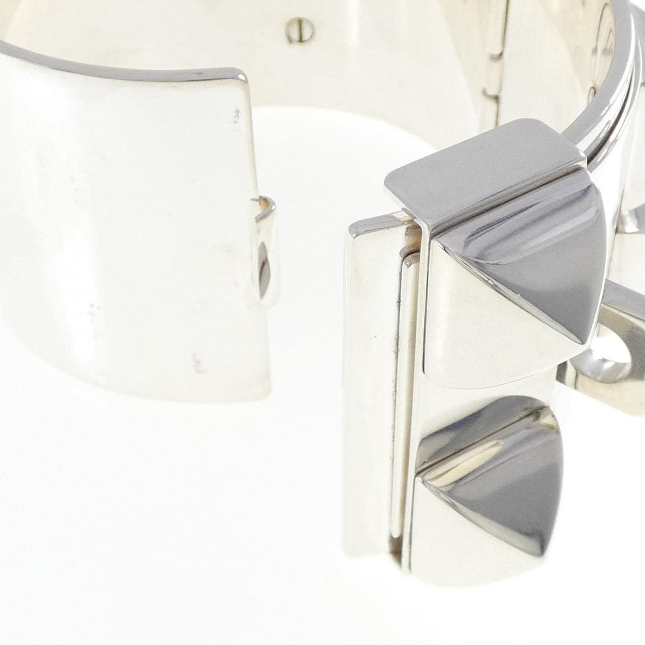 エルメス コリエ ド シアン バングル