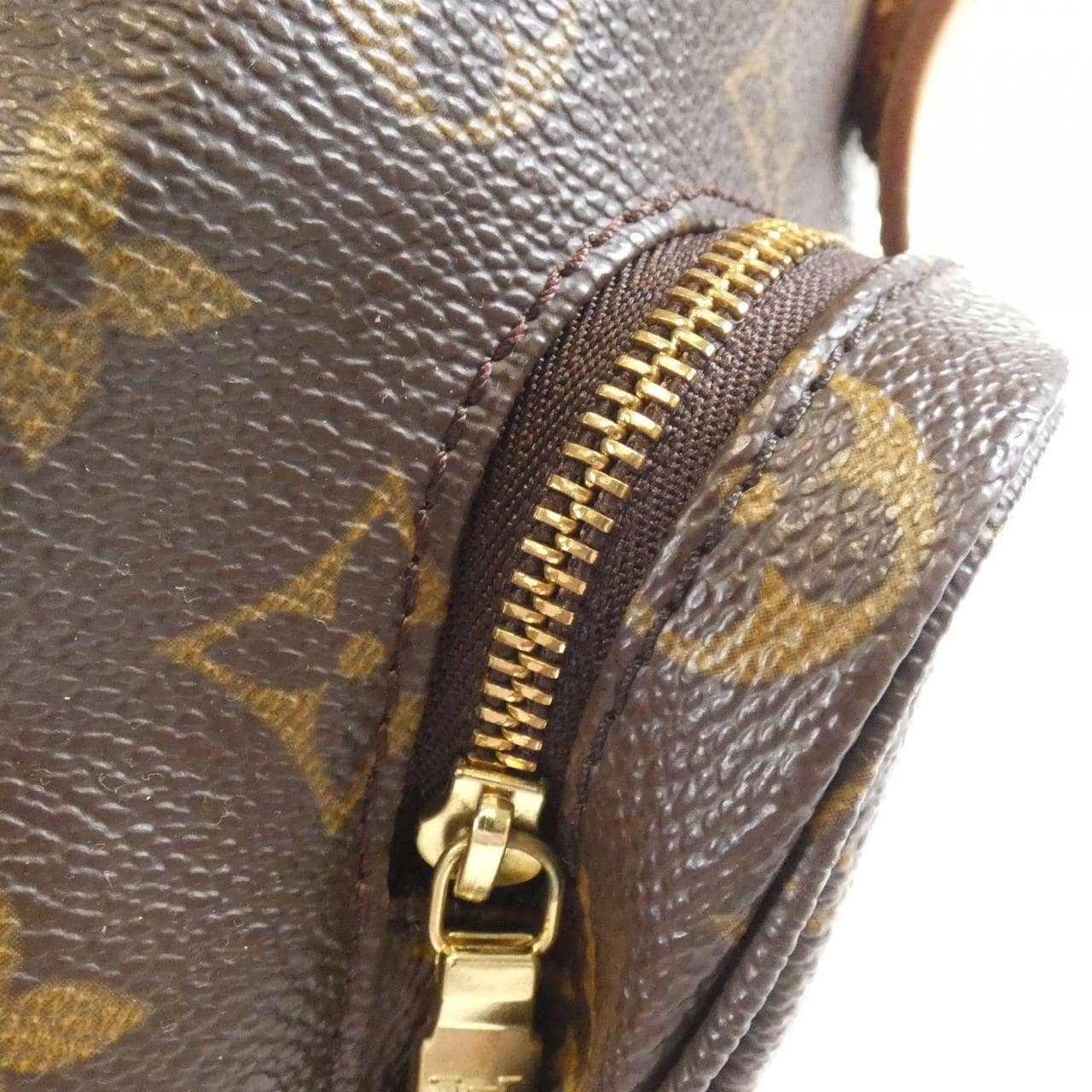 LOUIS VUITTON Monogram Monsouris MM M51136双肩包