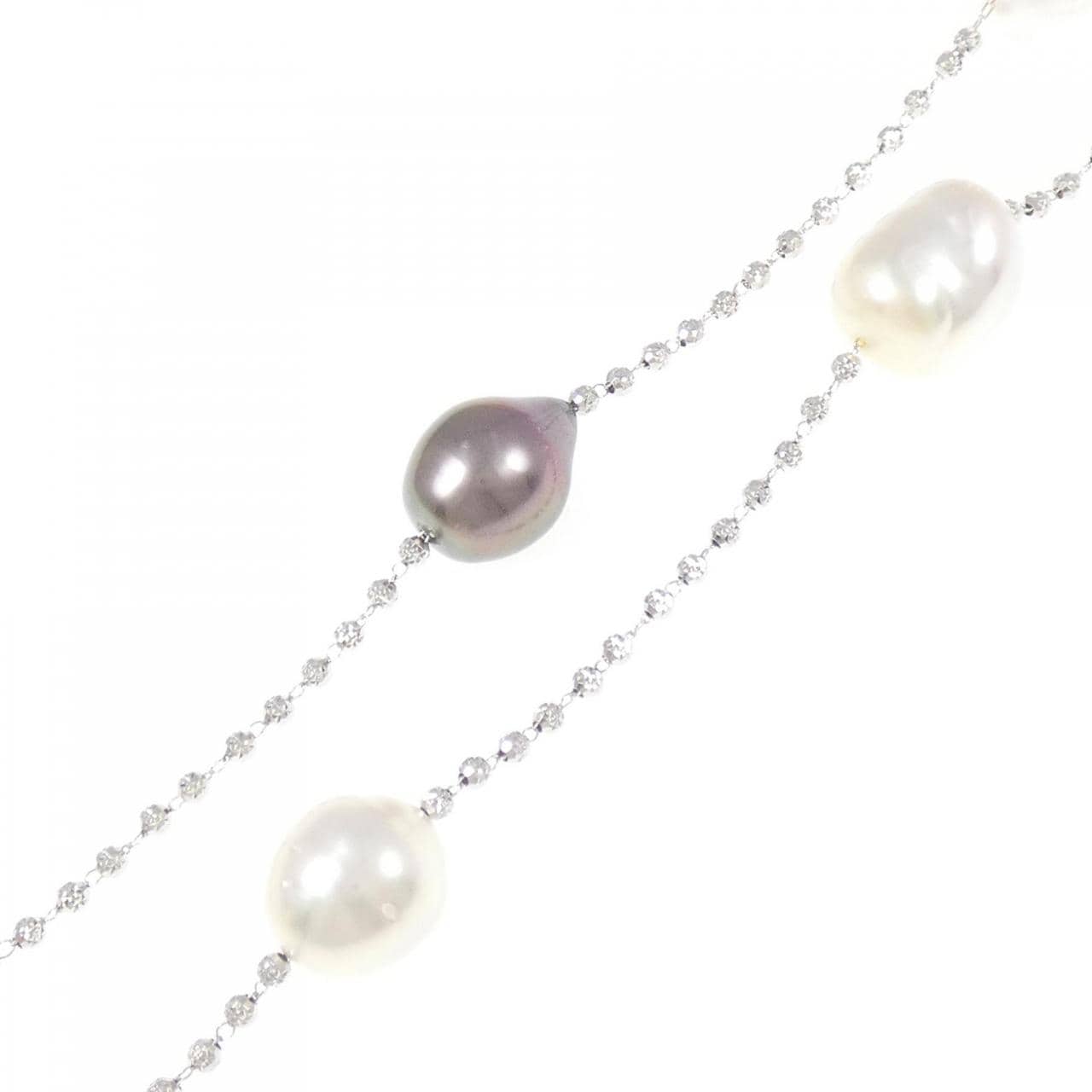 K18WG White Butterfly Pearl necklace