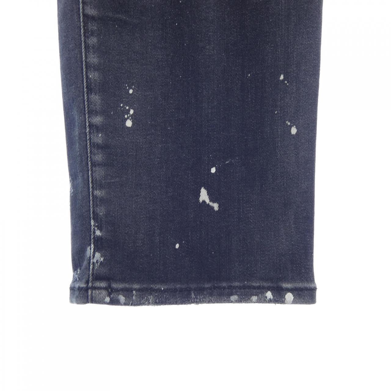 ディースクエアード DSQUARED2 S74LB0997 ジーンズ
