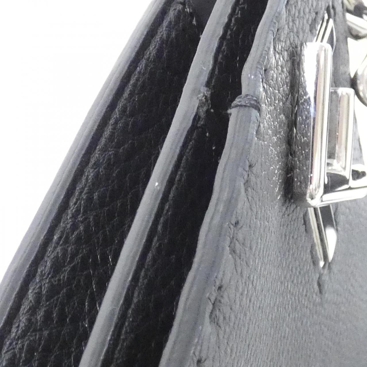 フェンディ 7VA499 SFR ショルダーバッグ