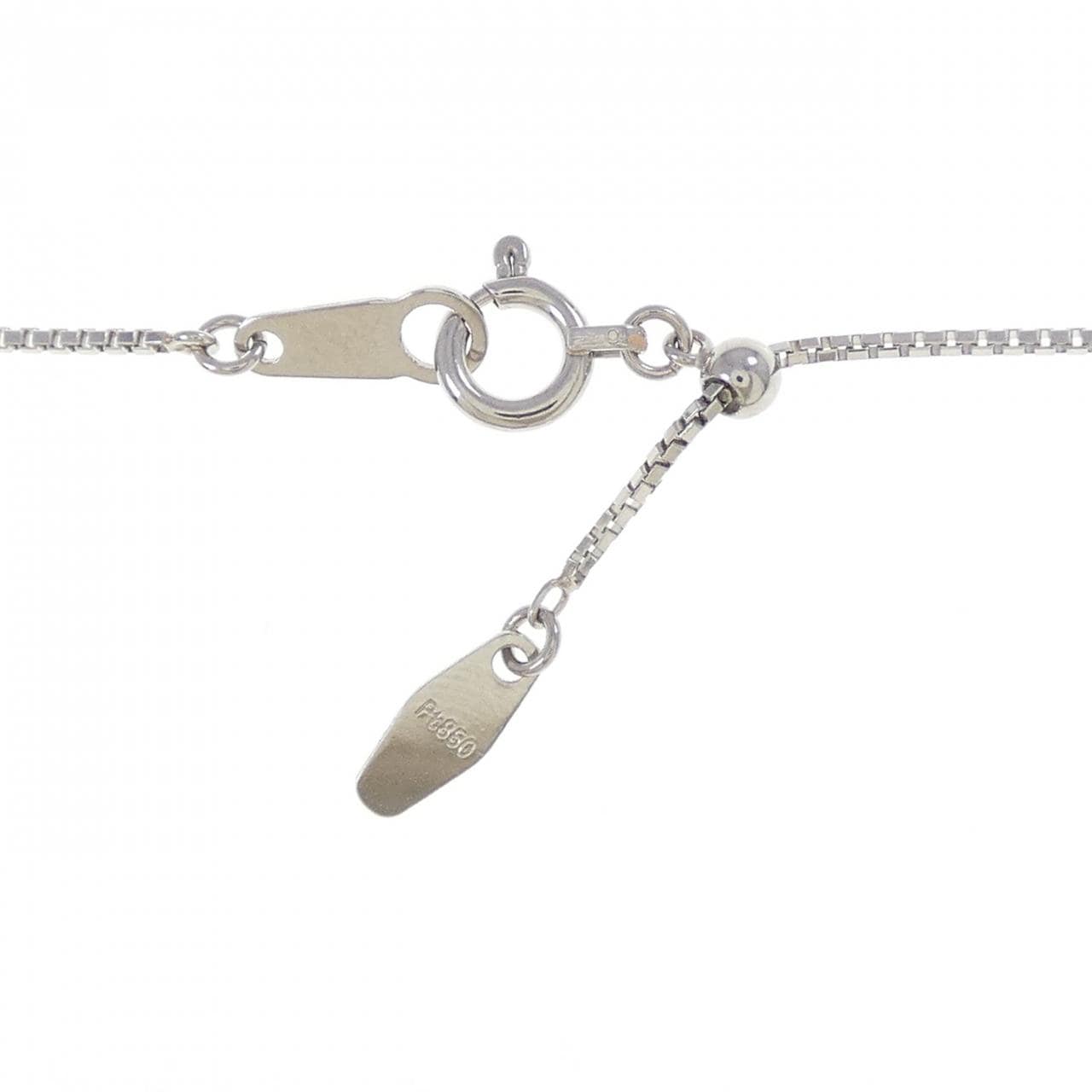 ジーエスティービー クロス ダイヤモンド ネックレス 0.65CT