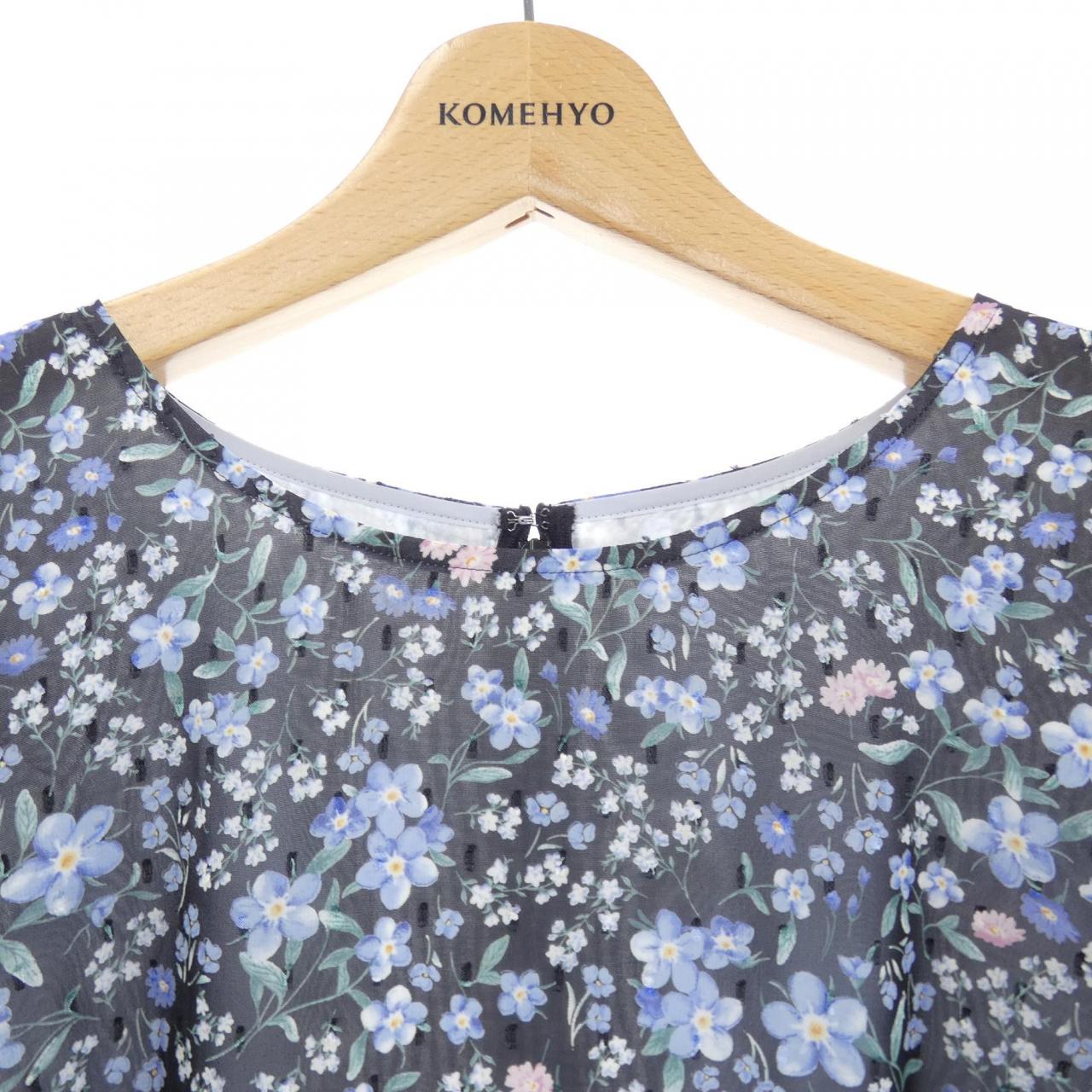 トゥービーシック TO BE CHIC トップス