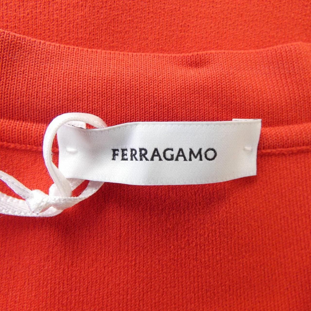 フェラガモ FERRAGAMO トップス