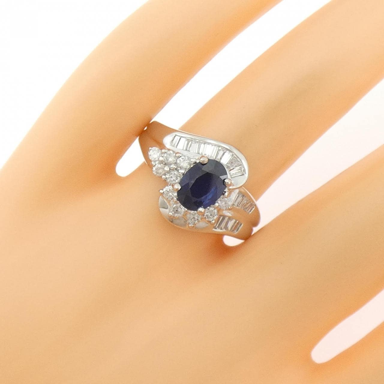 PT900 サファイヤ リング 1.00CT