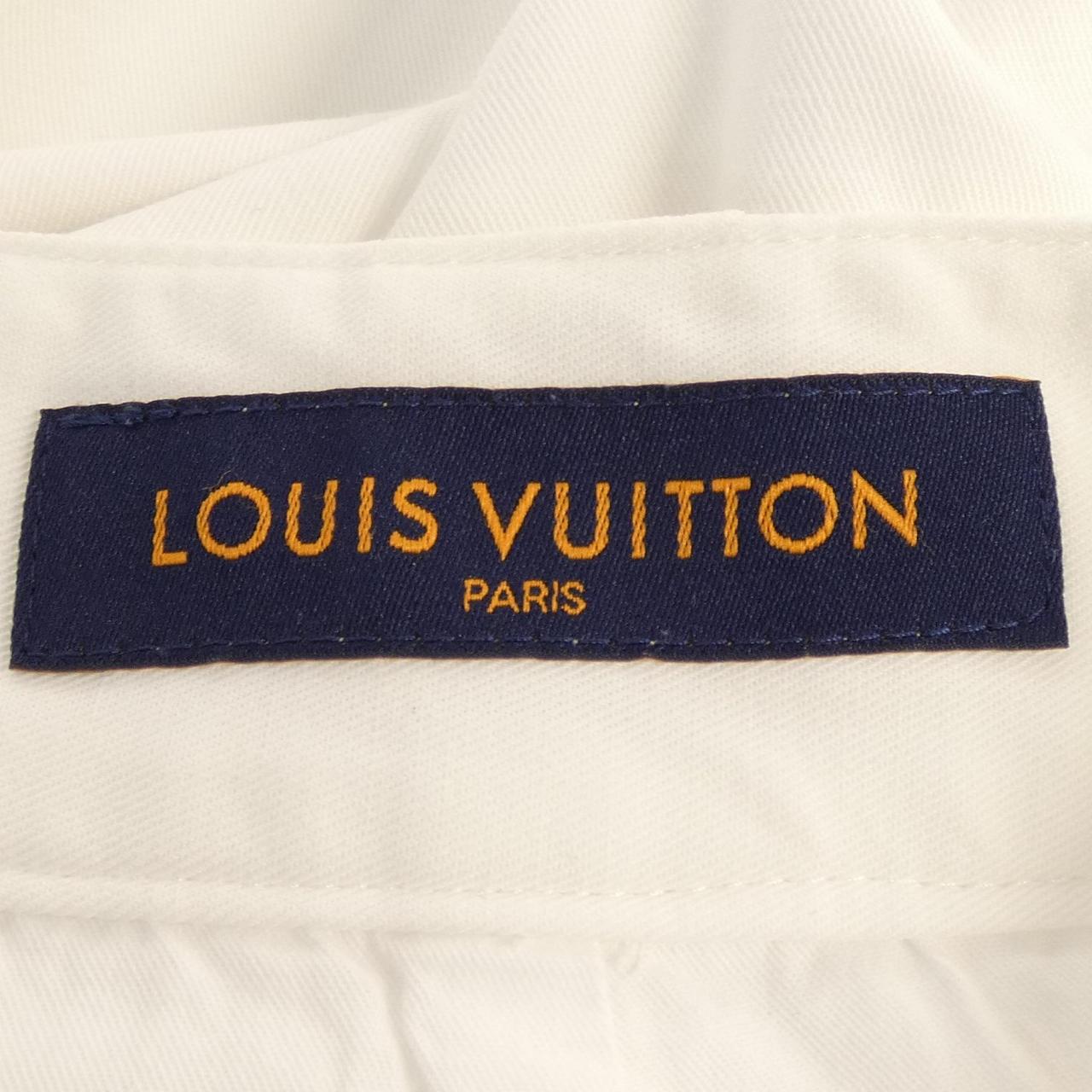ルイヴィトン LOUIS VUITTON LVSE ソフトカーゴショーツ HNP41WNC3 ショートパンツ