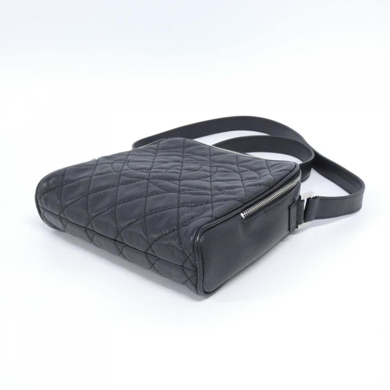 シャネル ショルダーバッグ