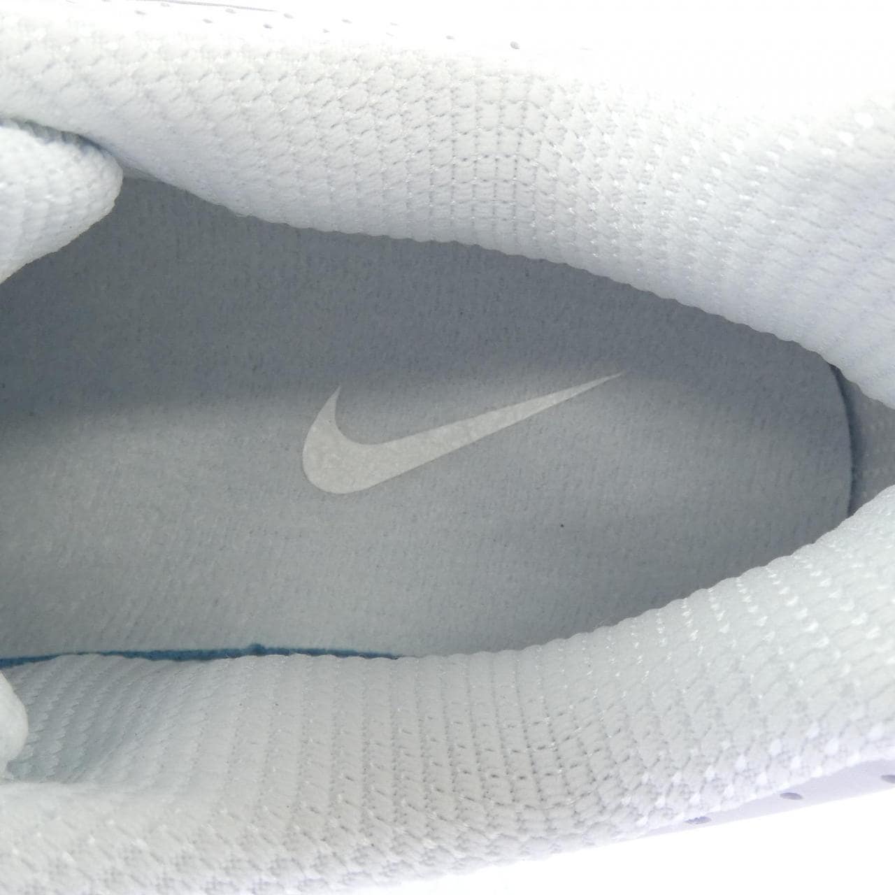 ナイキ NIKE HQ1988-101 スニーカー