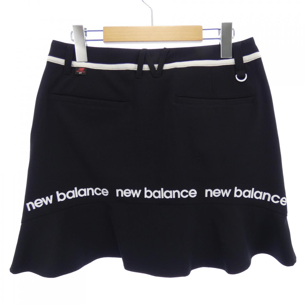 ニューバランス NEW BALANCE スカート