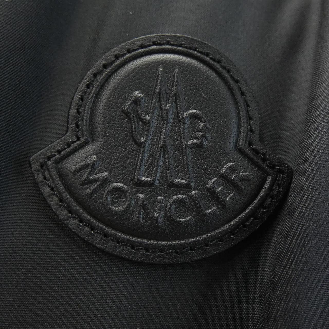 モンクレール MONCLER BARBENTANE ダウンコート