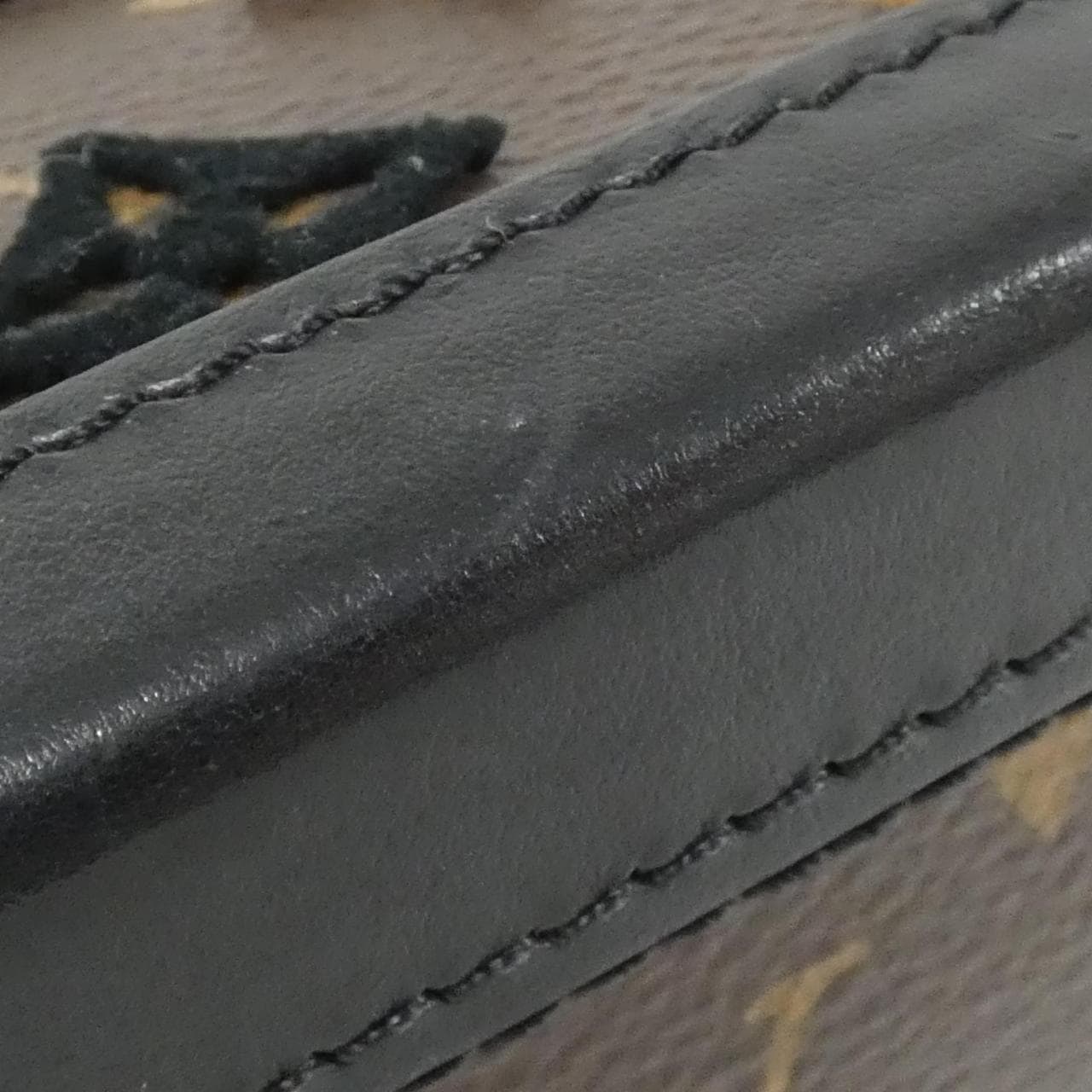 ルイヴィトン モノグラム タフタージュ ヴァーティカル ソフトトランク M45044 ショルダーバッグ