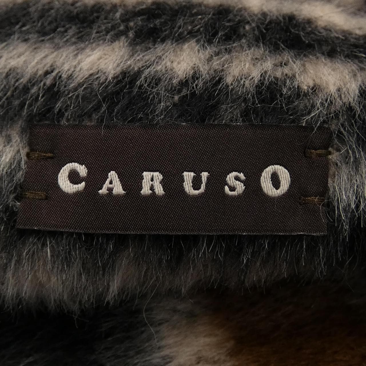 カルーゾ CARUSO コート
