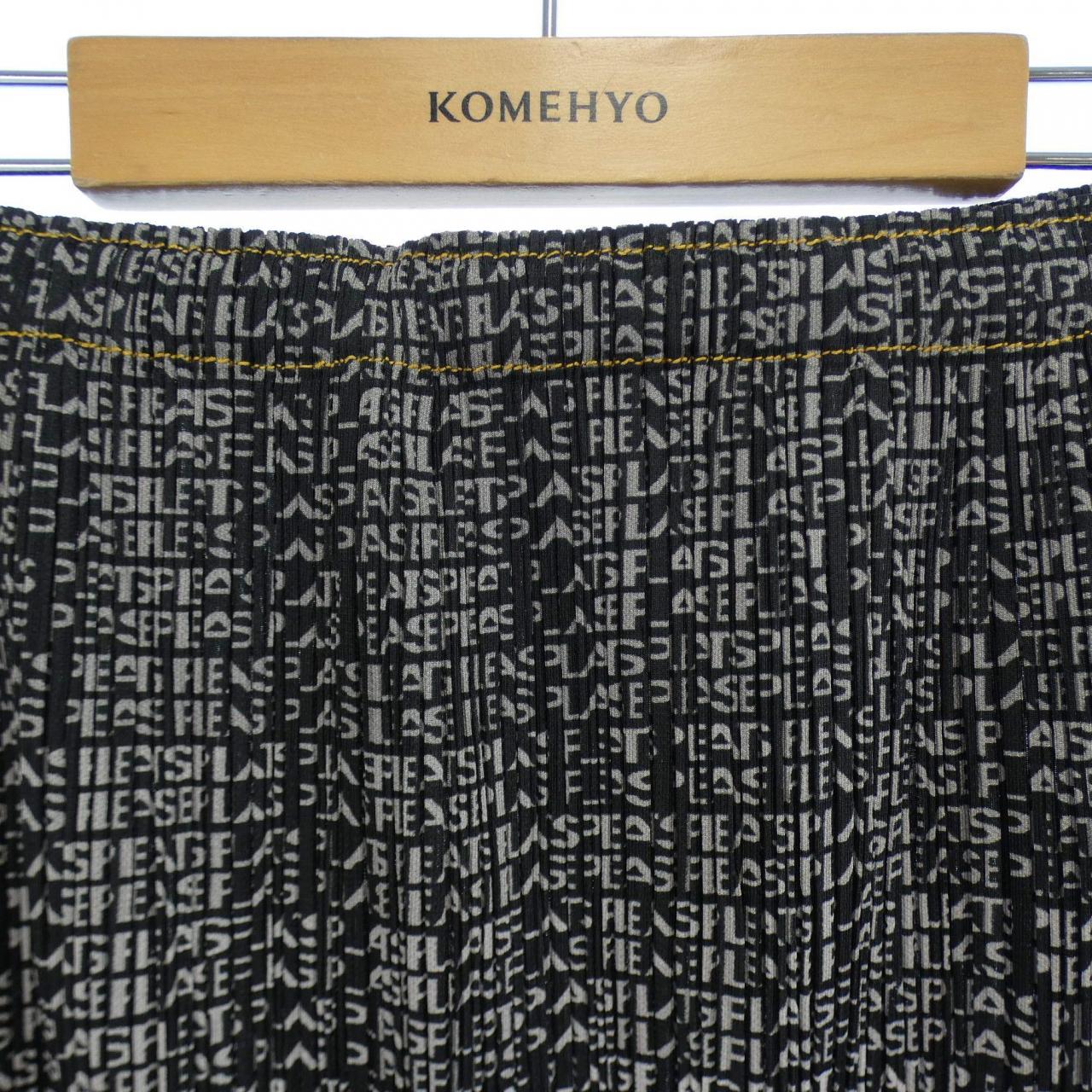百褶PLEATS PLEASE裙子