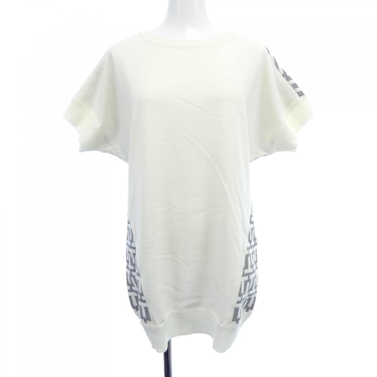 タエアシダ TAE ASHIDA TK3604 ニット