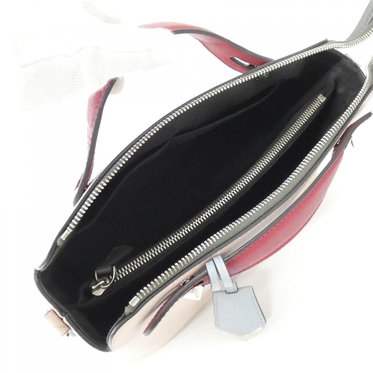 フェンディ バイ ザ ウェイ 8BL124 5QJ バッグ