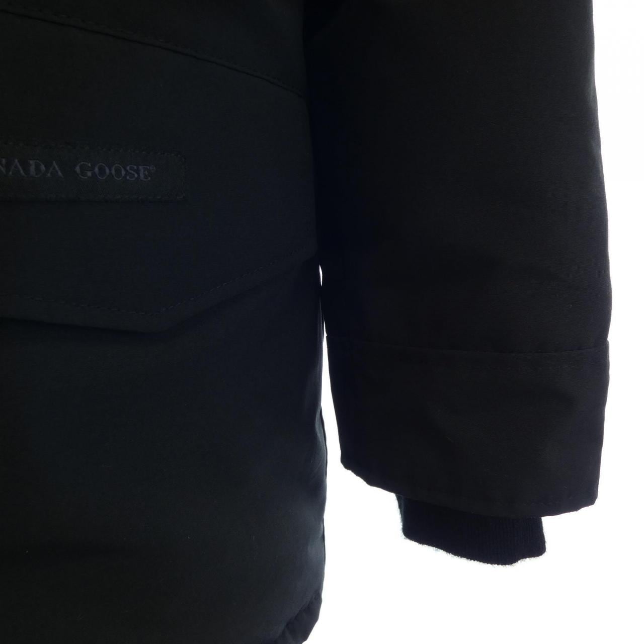 カナダグース CANADA GOOSE ダウンジャケット