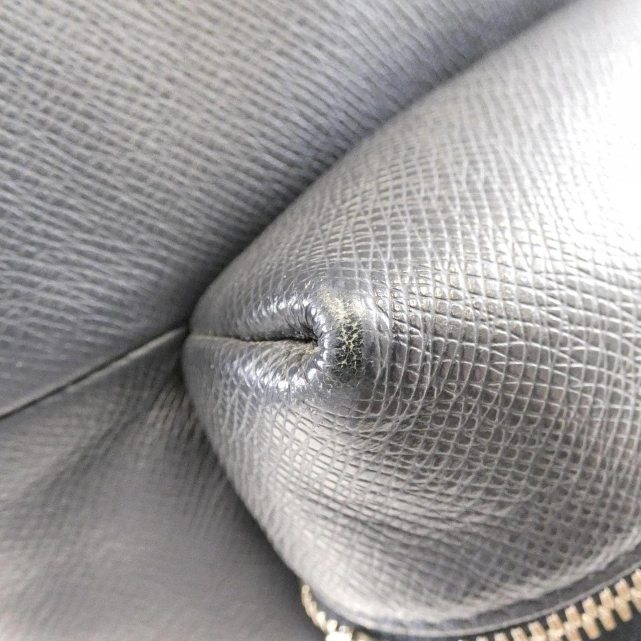 LOUIS VUITTON Taiga Discovery 背包 M33451双肩包