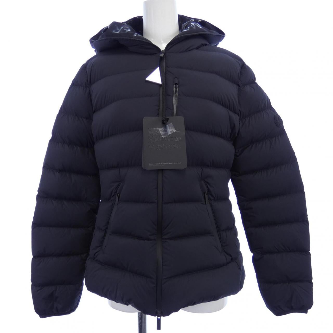 モンクレール MONCLER ダウンジャケット