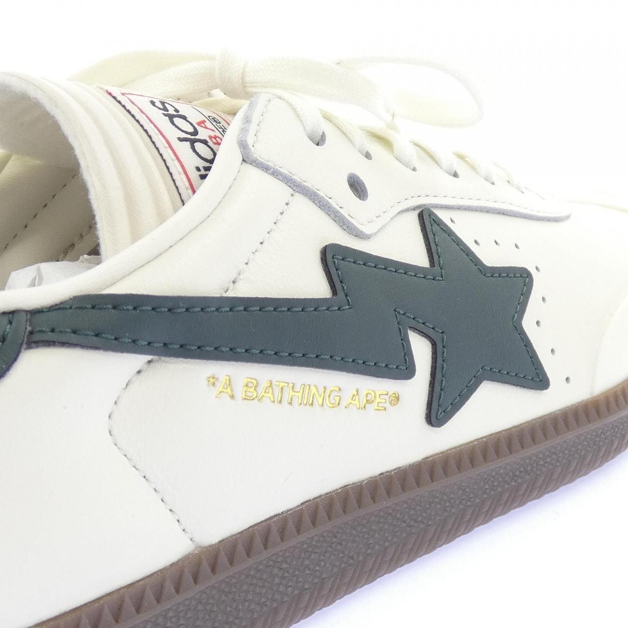 アベイシングエイプ A BATHING APE KJ8852 スニーカー