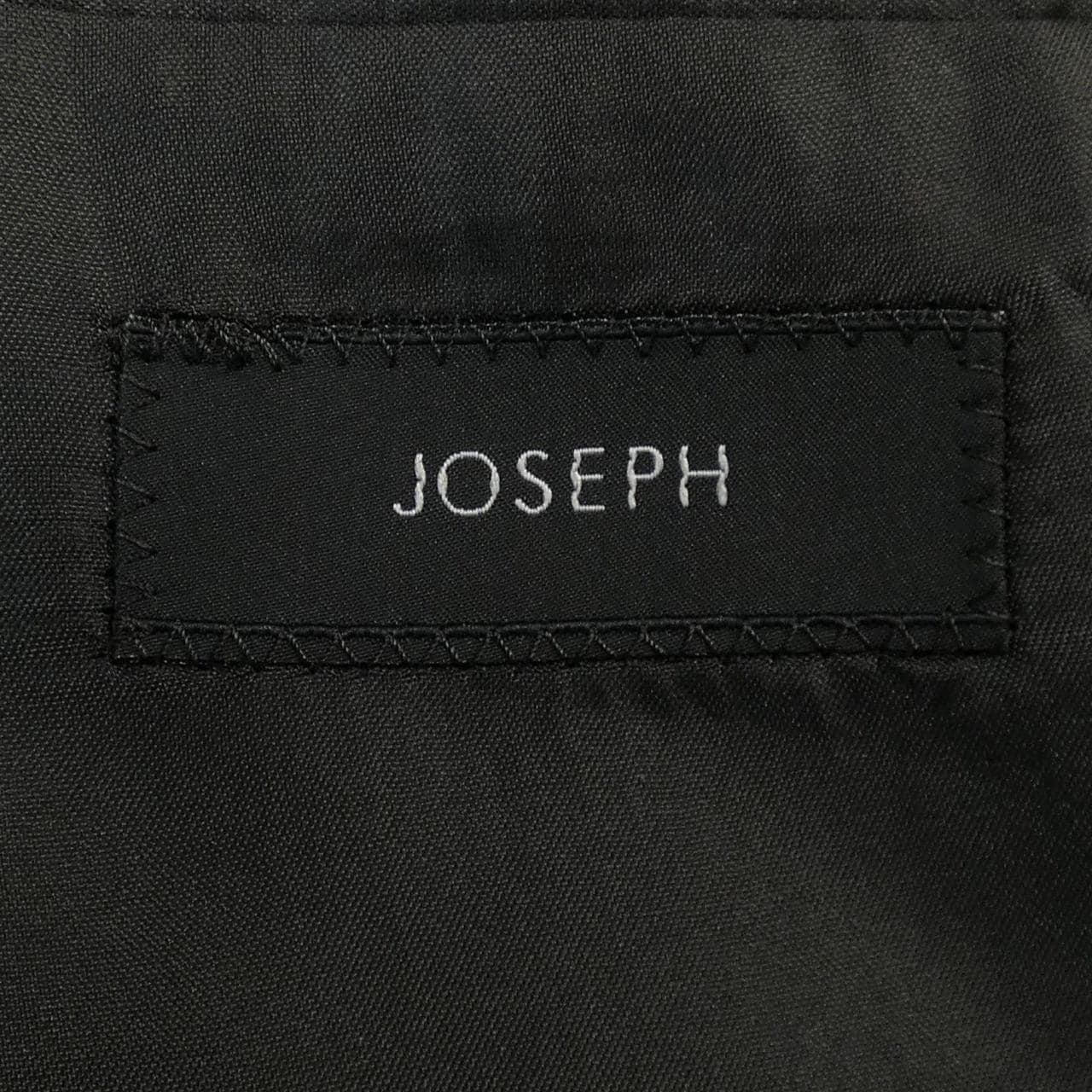 Joseph JOSEPH suit