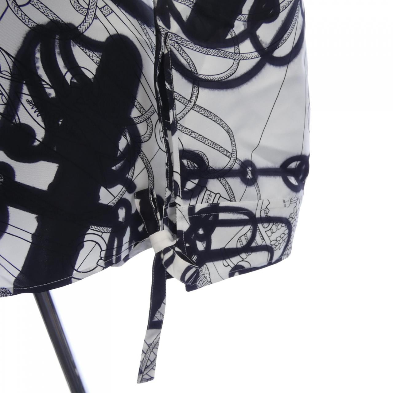 エルメス HERMES 2E0628DW トップス