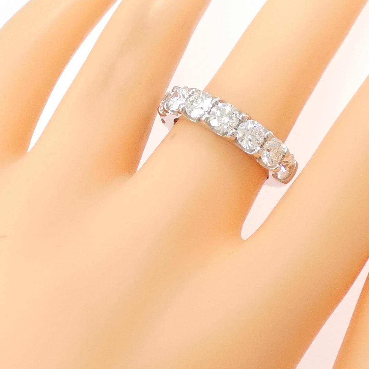 PT950 ハーフエタニティ ダイヤモンド リング 3.160CT