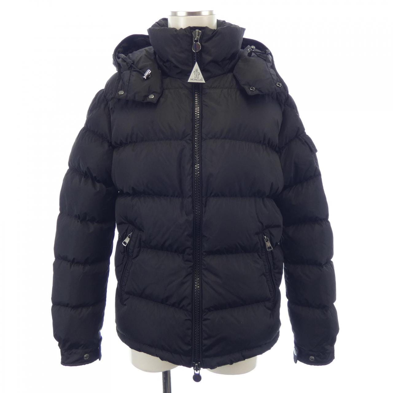 モンクレール MONCLER ダウンジャケット
