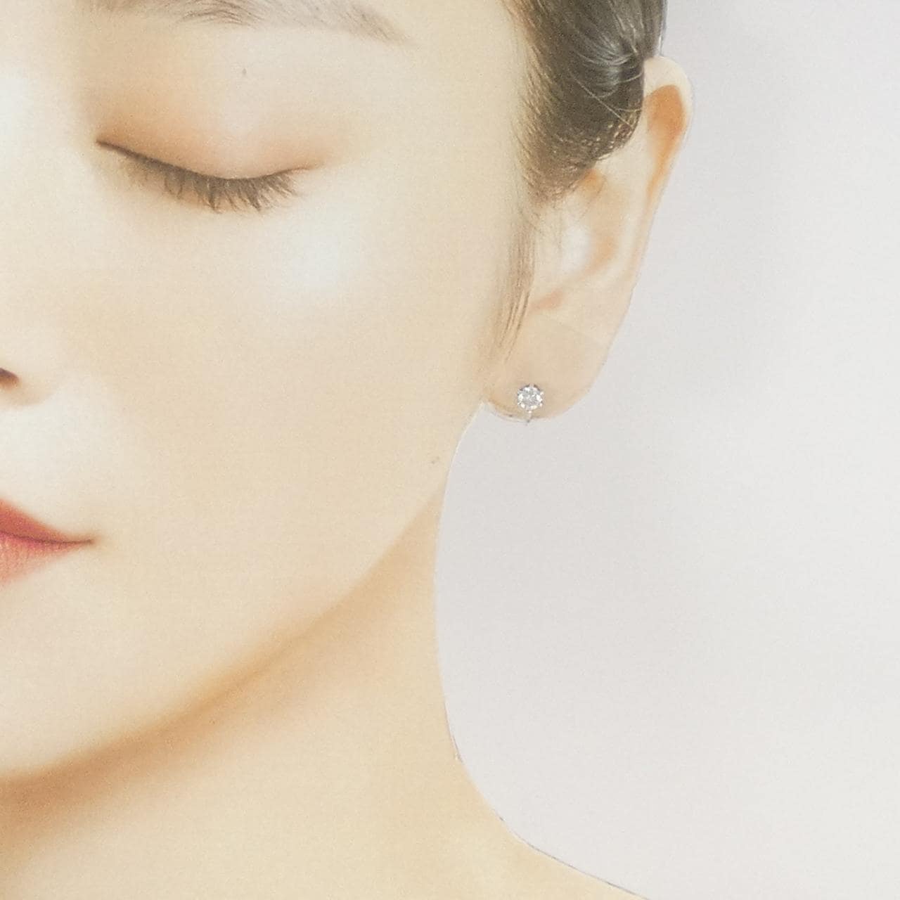 PT900 ソリティア ダイヤモンド ピアス 0.237CT 片耳