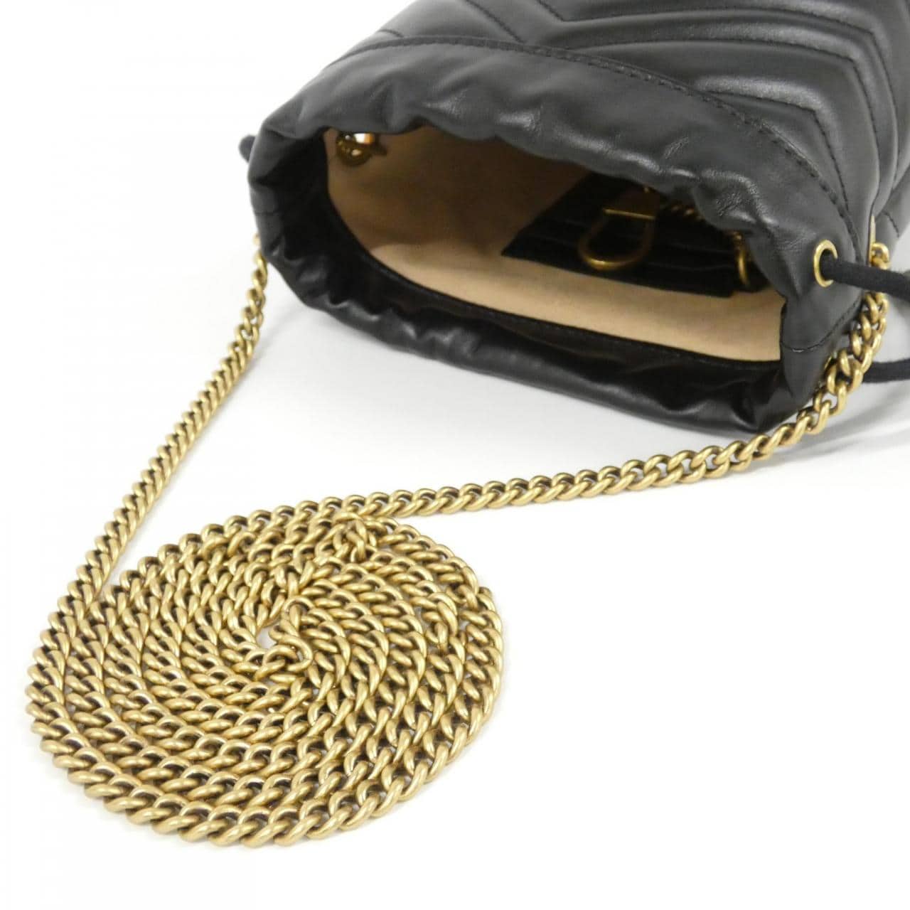 グッチ GG MARMONT  575163 DTDRT ショルダーバッグ