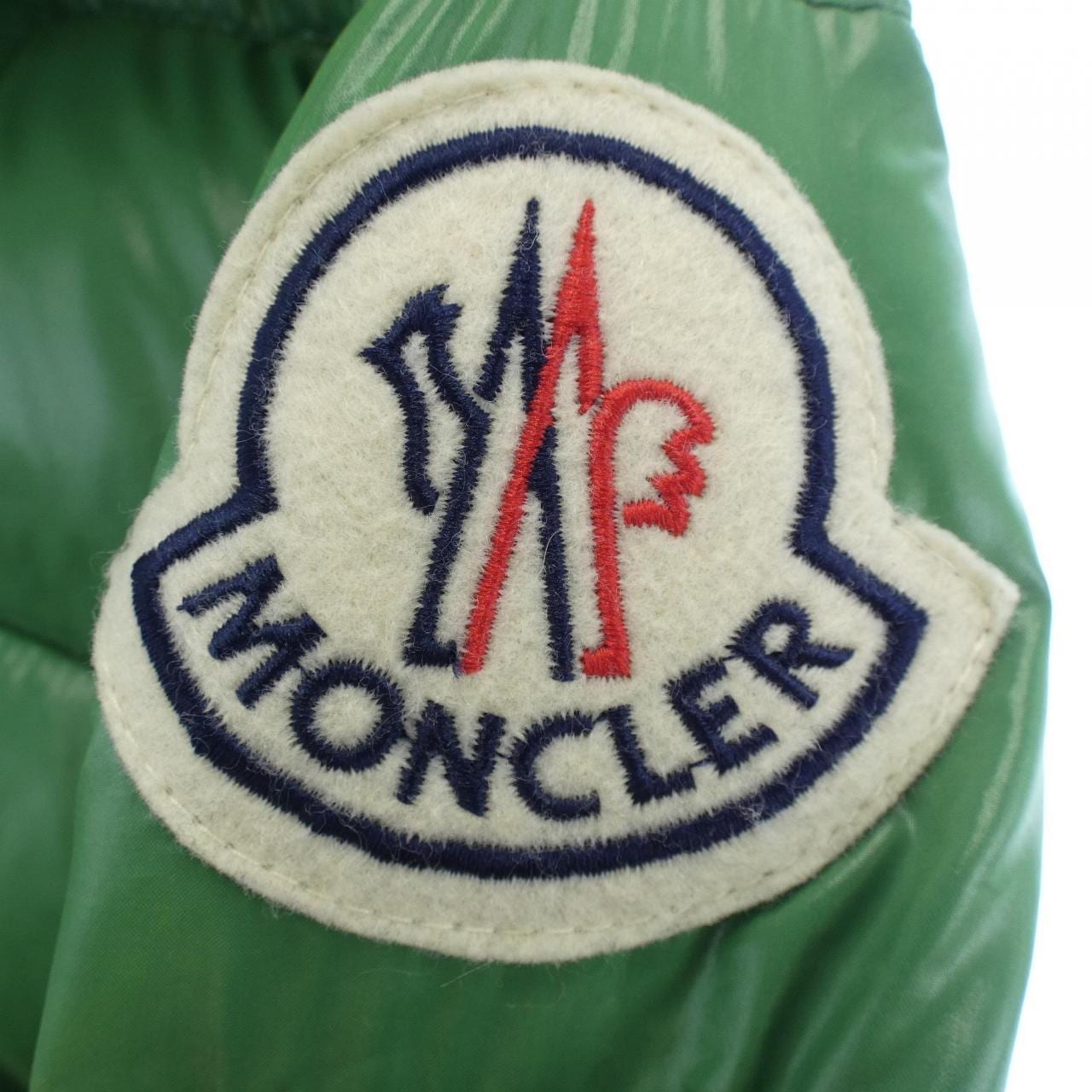 モンクレール MONCLER ダウンジャケット