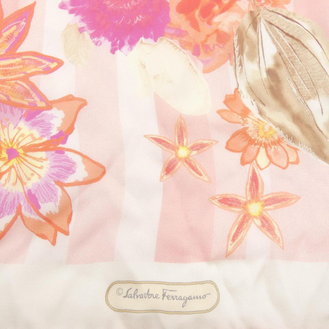サルヴァトーレフェラガモ SALVATORE FERRAGAMO STOLE